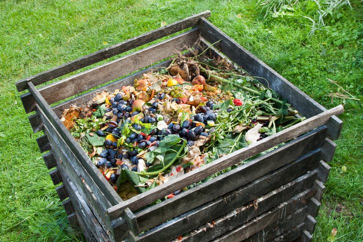 Cómo hacer una compostera casera con bidones de agua 1 compostera casera